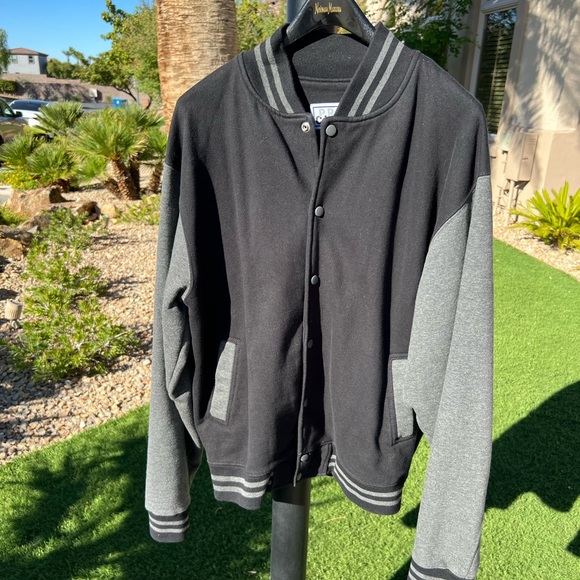 Pro Club Jacket - Picture 2 of 6